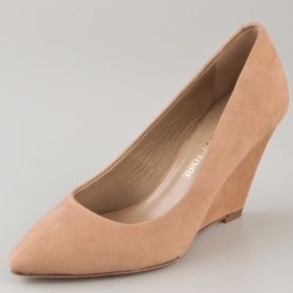 Pour La Victoire Tan Wedge Heels
